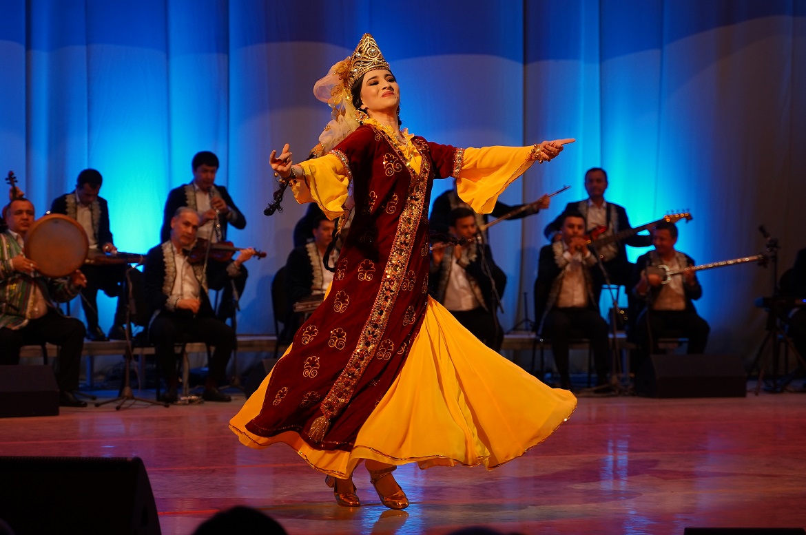 В Санкт-Петербурге впервые выступит легендарный танцевальный ансамбль “Бахор”