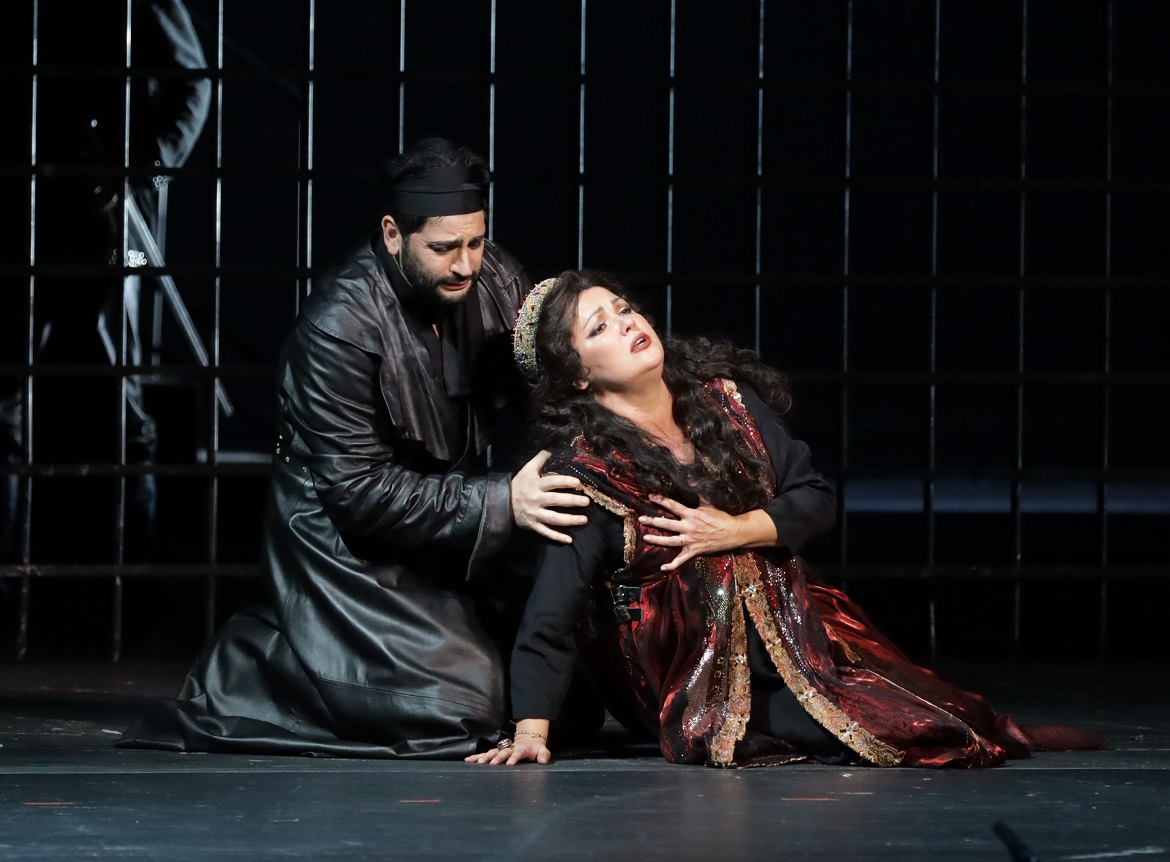 Опера “Трубадур” при участии Анны Нетребко