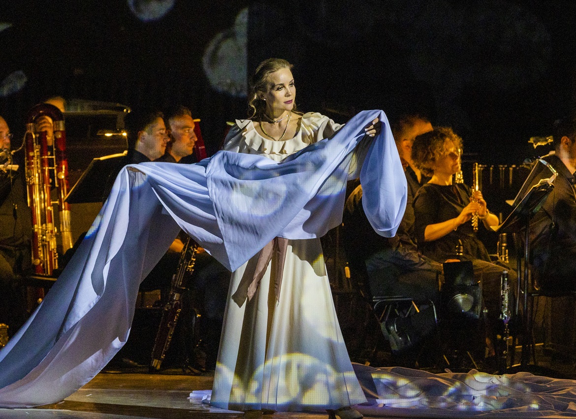 “Чудесный мандарин” и оперу “Замок герцога Синяя Борода” Бартока покажут в Москве