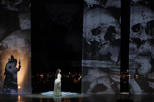 Замок герцога Синяя Борода. Фото Наташи Разиной © Мариинский театр