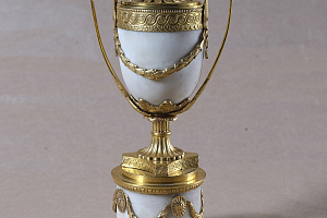 ГМЗ “Архангельское”. Неизвестный скульптор. Урна. Середина XVIII в.