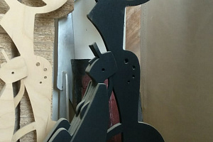 Лунная велосипедистка