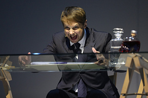 “Ночной писатель” © Станислав Левшин