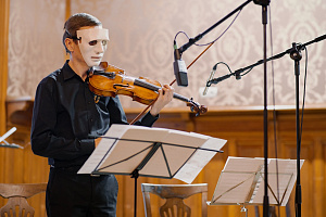 Михаил Крутик, солист Петербургского ансамбля новой музыки. Фото © Вера Безрукова