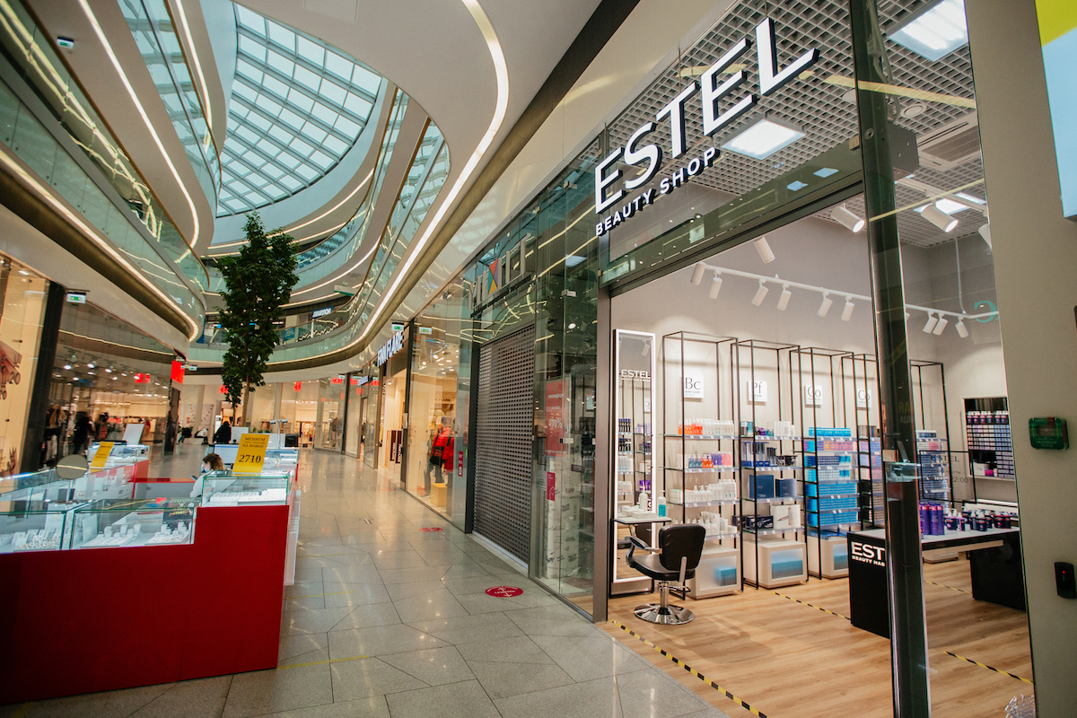 Первый монобрендовый магазин Estel в Петербурге